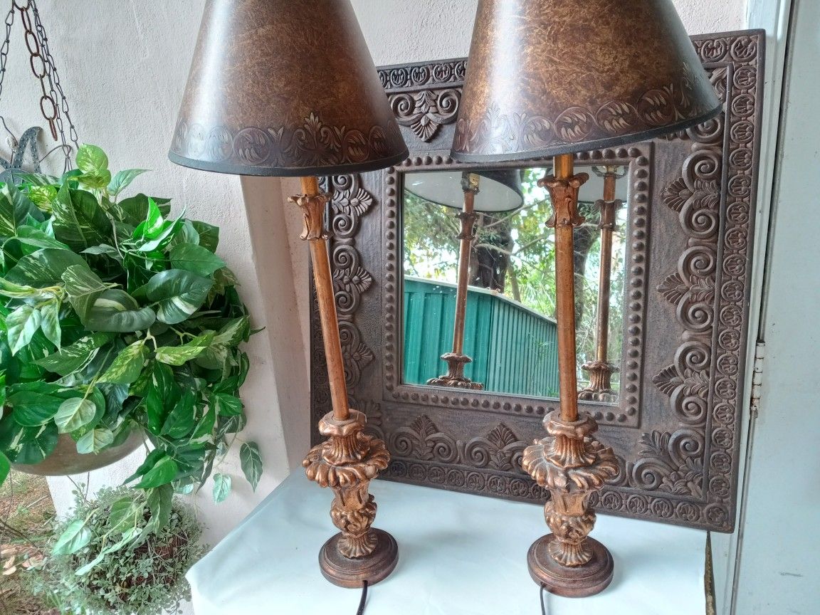 Antique Mirror  And Lamps