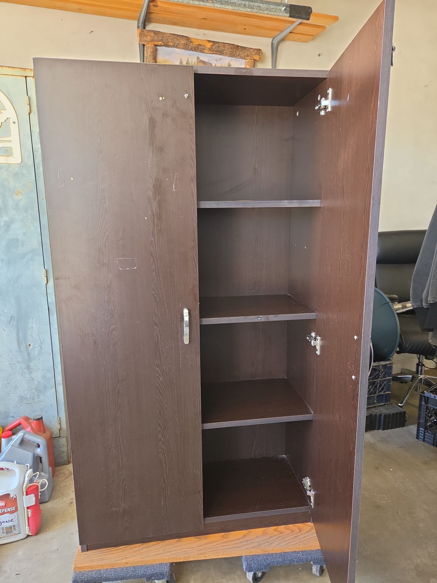 Wood cabinet