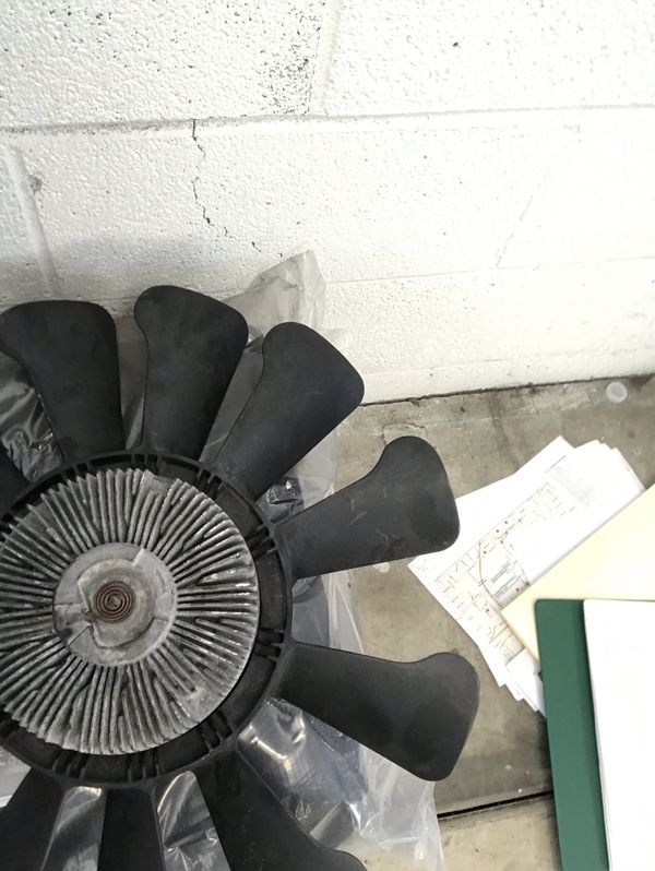5.3 clutch fan Tahoe/Silverado for Sale in Fontana, CA OfferUp