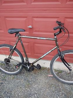 VINTAGE MONGOOSE HILL TOPPER BLACK CHROME GREAT ORIGINAL MOUNTAIN BIKE 1998