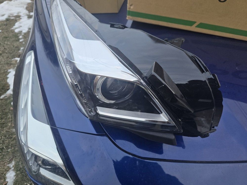 2014-2019 Cadillac CTS Passenger Headlight Assembly