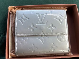 LV Small Card Wallet Monogram Vernis Leather
