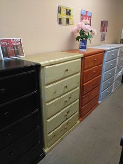 Pinewood Dressers 5 drawers