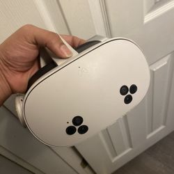 Quest 3s VR Headset