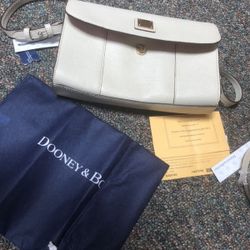 Purse NEW never used