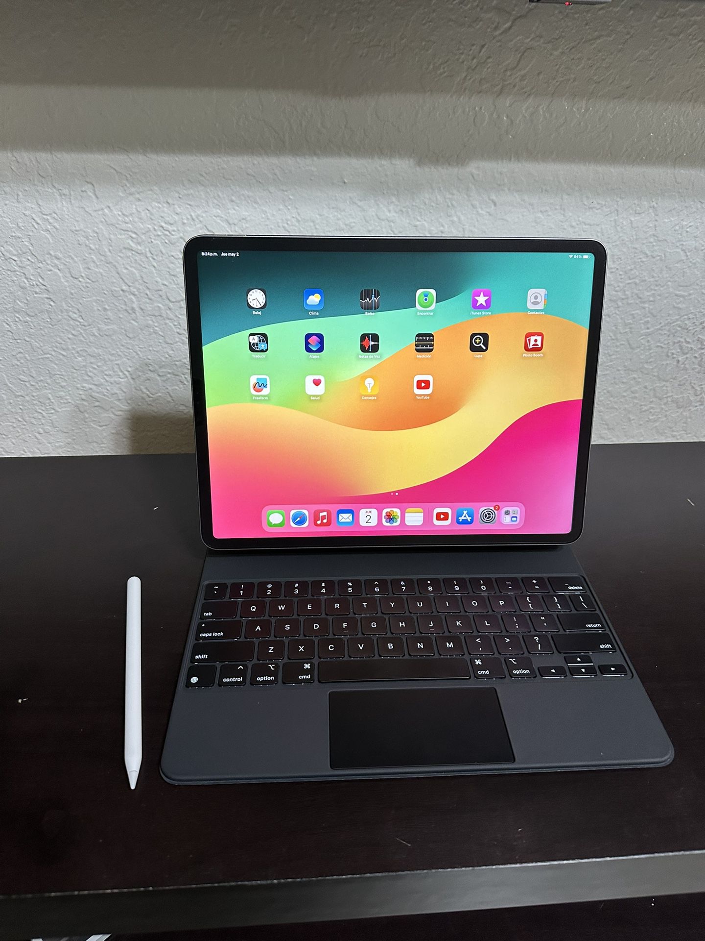 Ipad Pro 12.9 Inch  256 Gb Generation 6 +Keyboard + Apple Pencil