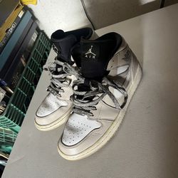 Jordan Tenis Shoes Men’s Size 9