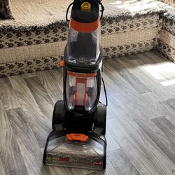 Bissel Revolution PET vaccum