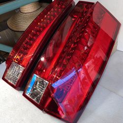 Cadillac Escalade Tail Lights for 2007 to 2014