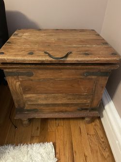 Wood Hope Chest