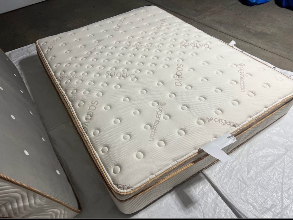 Premium Saatva Classic 11.5 inch Firm King Mattress ❤️