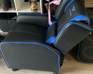 Vitesse Gaming Recliner Chair Black and Blue