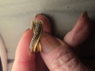 Simon G. 18k gold diamond ring Thunb size