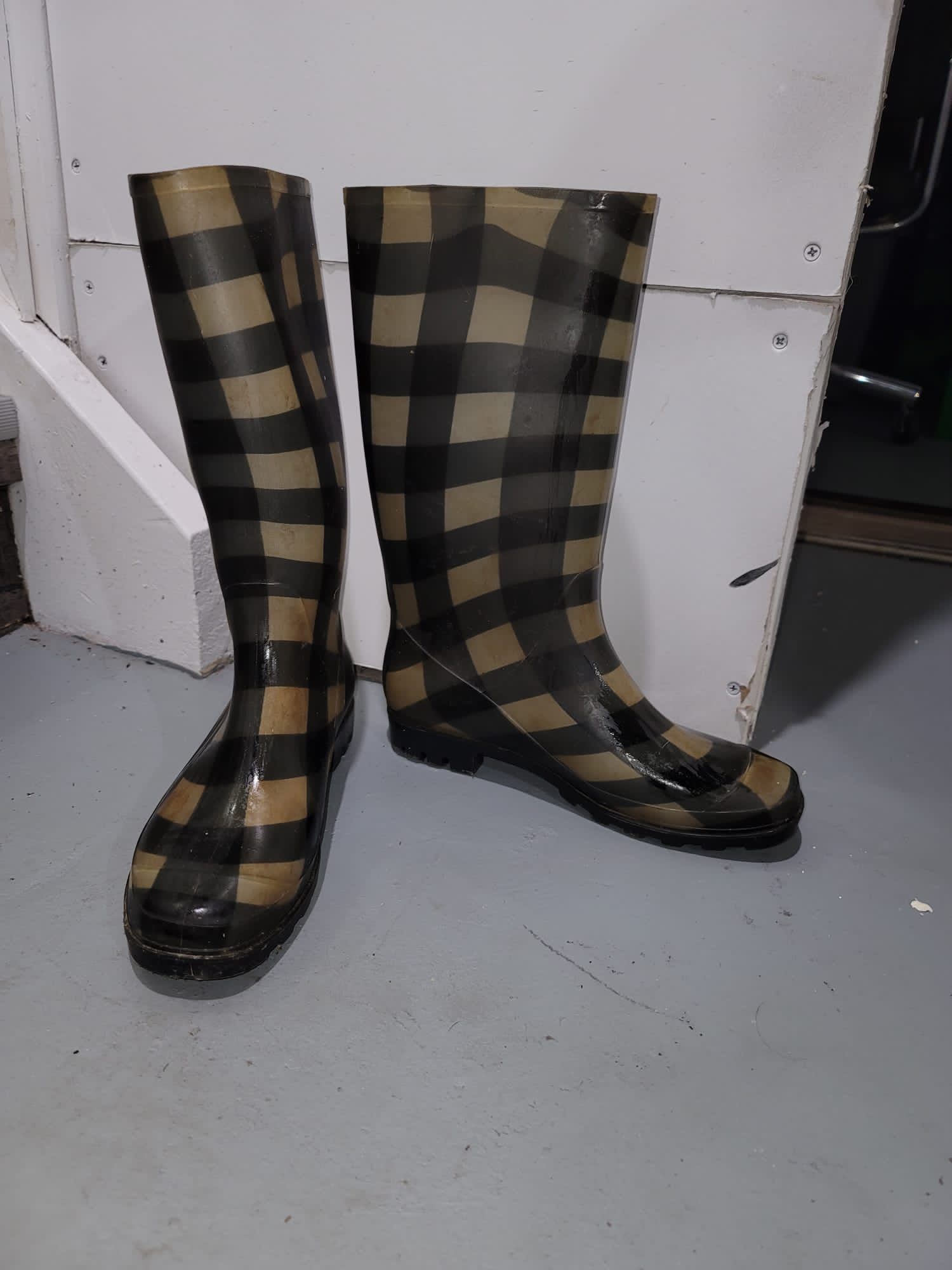 Rain boots