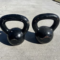 Two used 25lb CAP kettlebells