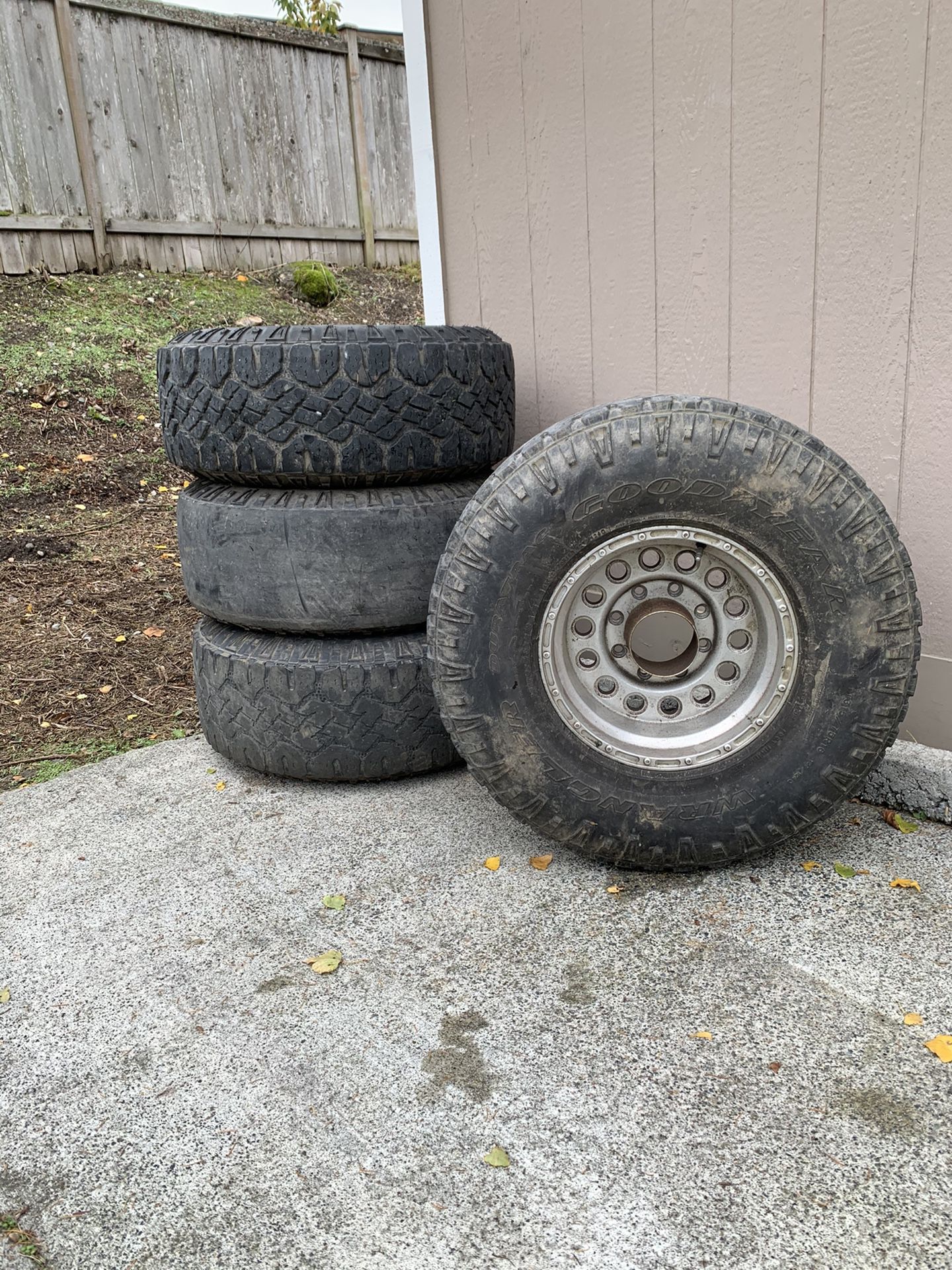 16x10 8x170 Aluminum Wheels And Tires
