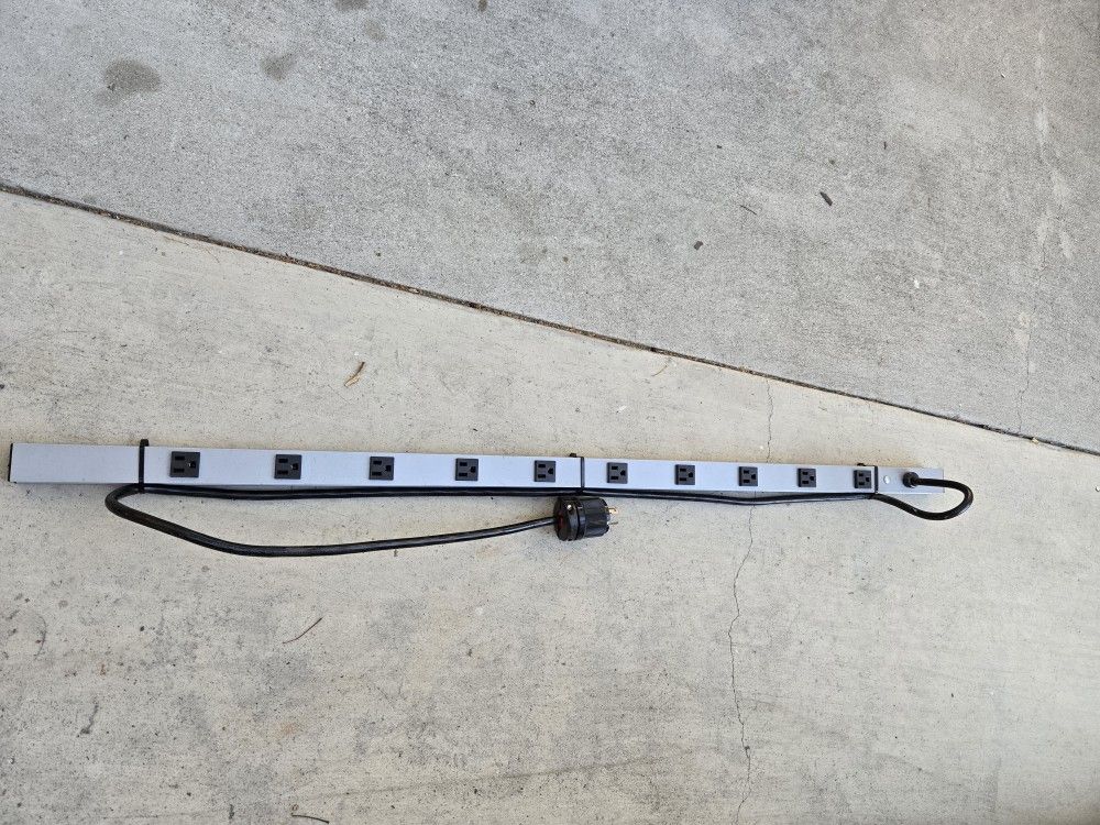 10 Outlet Power Strip