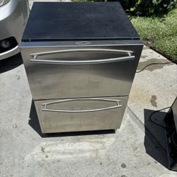 Mini Fridge/Freezer
