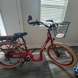 Pedego e-bike low mileage