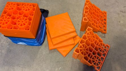 RV leveling and stoppers