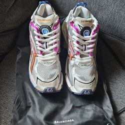 Balenciaga Men's Runner Sneaker in Multicolor
