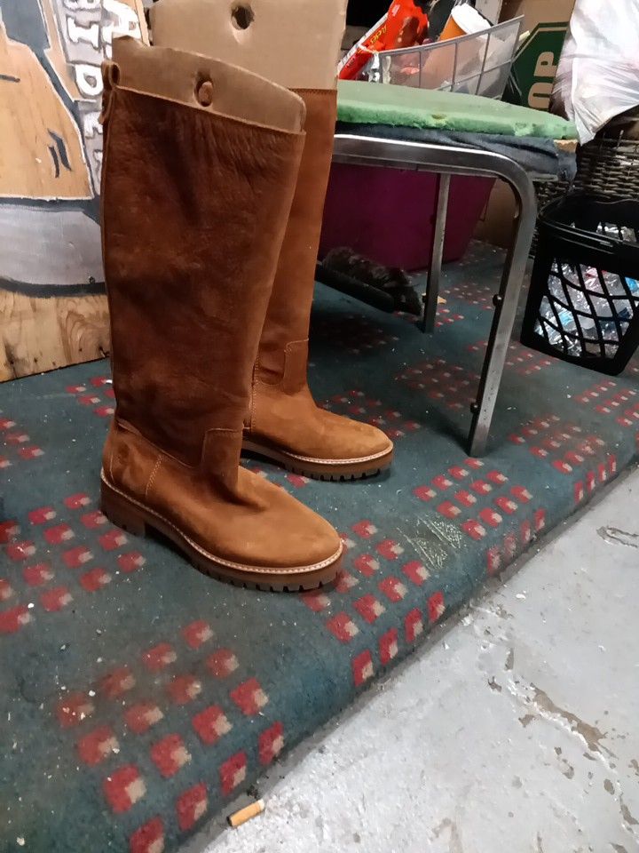 Brand New Woman's Timberland Boots