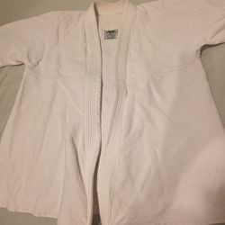 Martial arts Brazilian Jiu-Jitsu Gi A3 Kimonos in white is uniform designed specifically for Jiu-Jitsu practitioners. Made by Vulkan, this Gi is in si