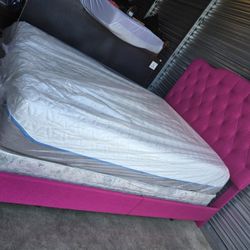 QUEEN BED FRAME BOXSPRING AND MATTRESS 