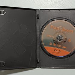 Puss In Boots: The Last Wish Movie Blu-ray Disc (No Original Case)