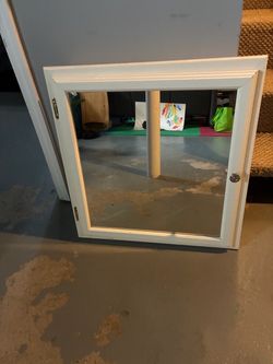 White Wood Framed Wall Mirror/medicine cabinet