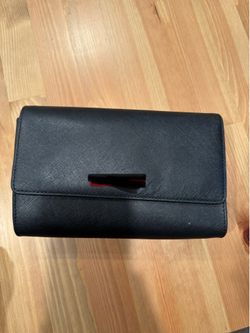 Black crossbody purse