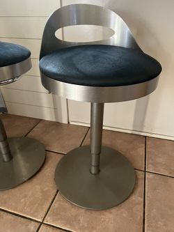 Metal Bar Stools 