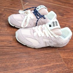 New Balance Size 5  Pink Miu Miu