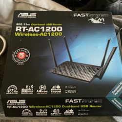 Asus RT AC 1200 Dual Band Router New In Box 