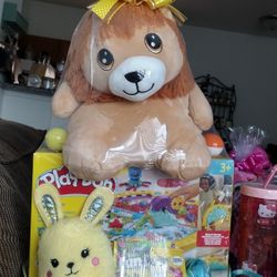 Cuddly Lion w/Yellow Bunny w/Play Doh Travel Bag Activity Set