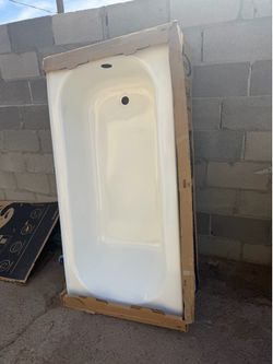 Bath tub