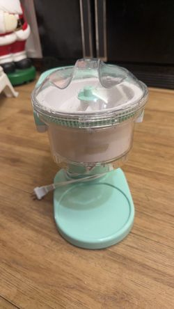 Dash Shaved Ice Maker