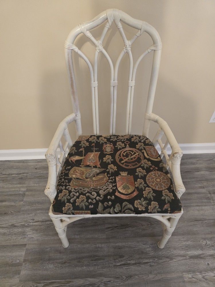 Cushioned Chairs (×4)