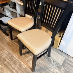 Table with 2 chairs set