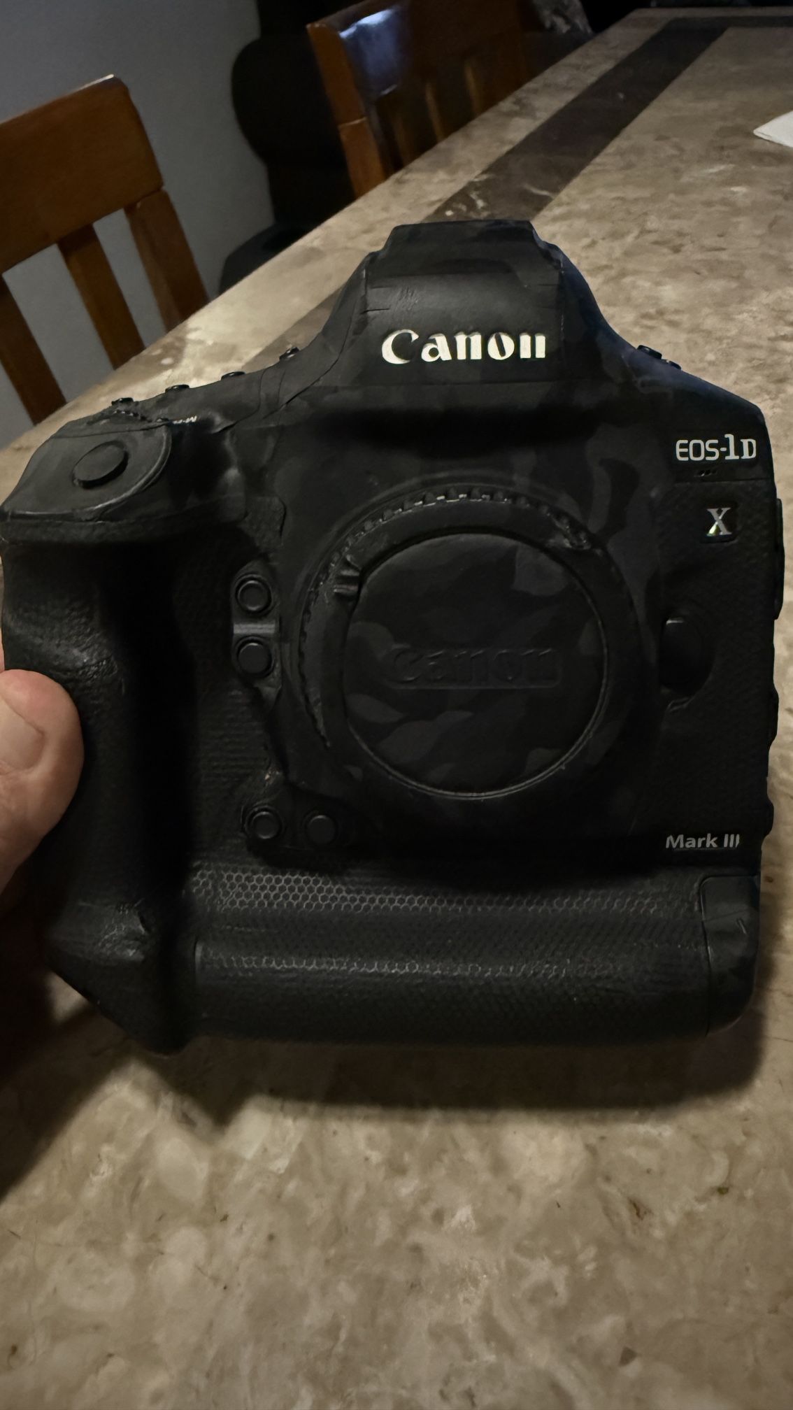 Canon Camera / Canon Lens 70-200 2.8  is 2 USM 