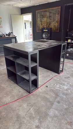 Bar table