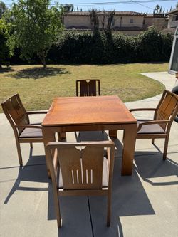 Dining table and chairs set
