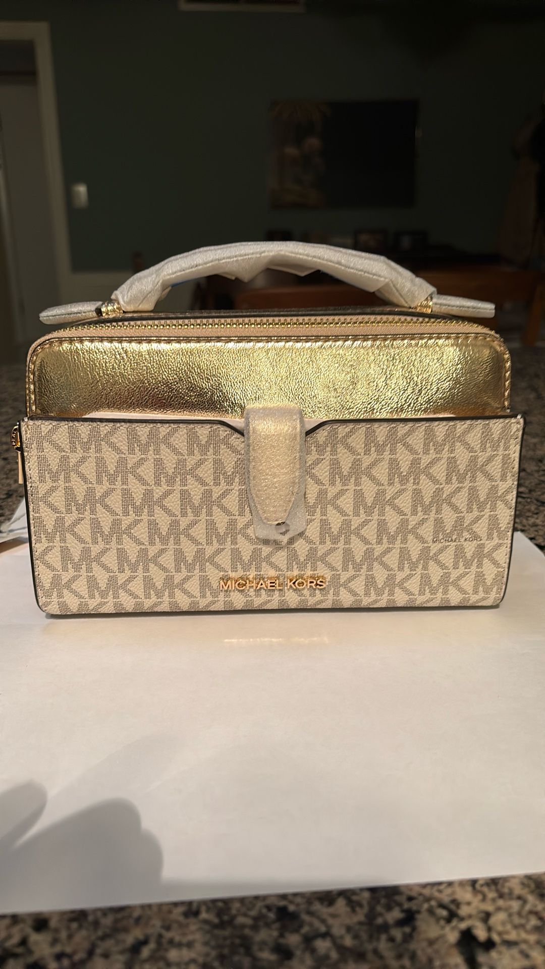 Michael Kors Crossbody