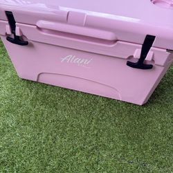 Alani Ice Chest