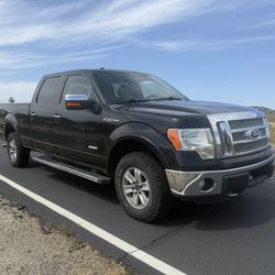 2012 FORD F150 LARIAT