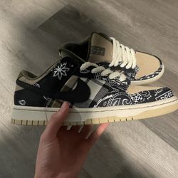 Travis Scott Nike Sb Dunks 