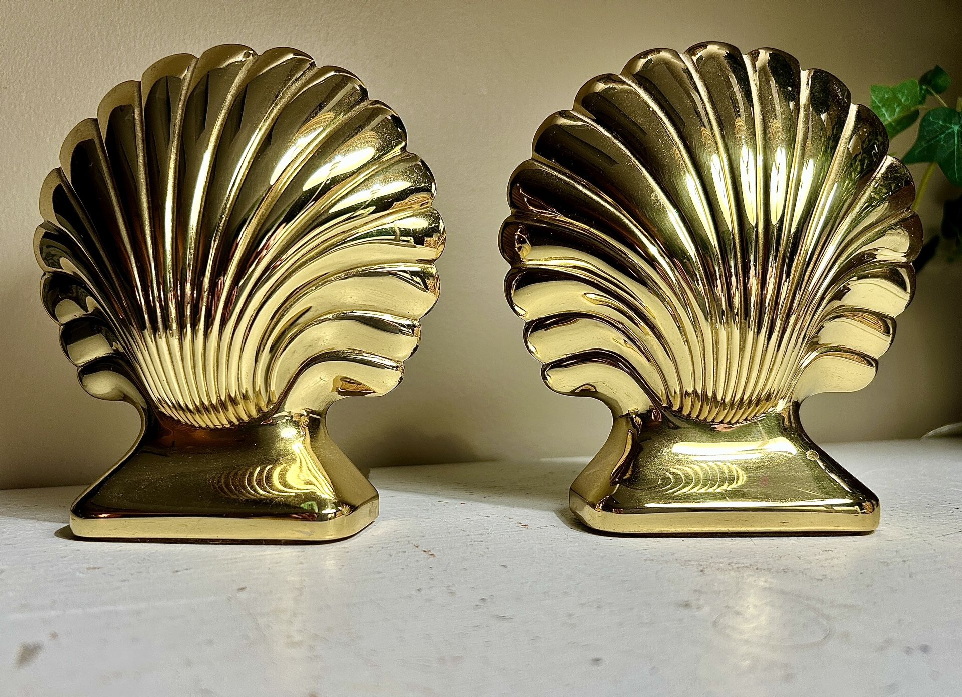Baldwin Brass Brass Scallop Shell Bookends – Wonderful!