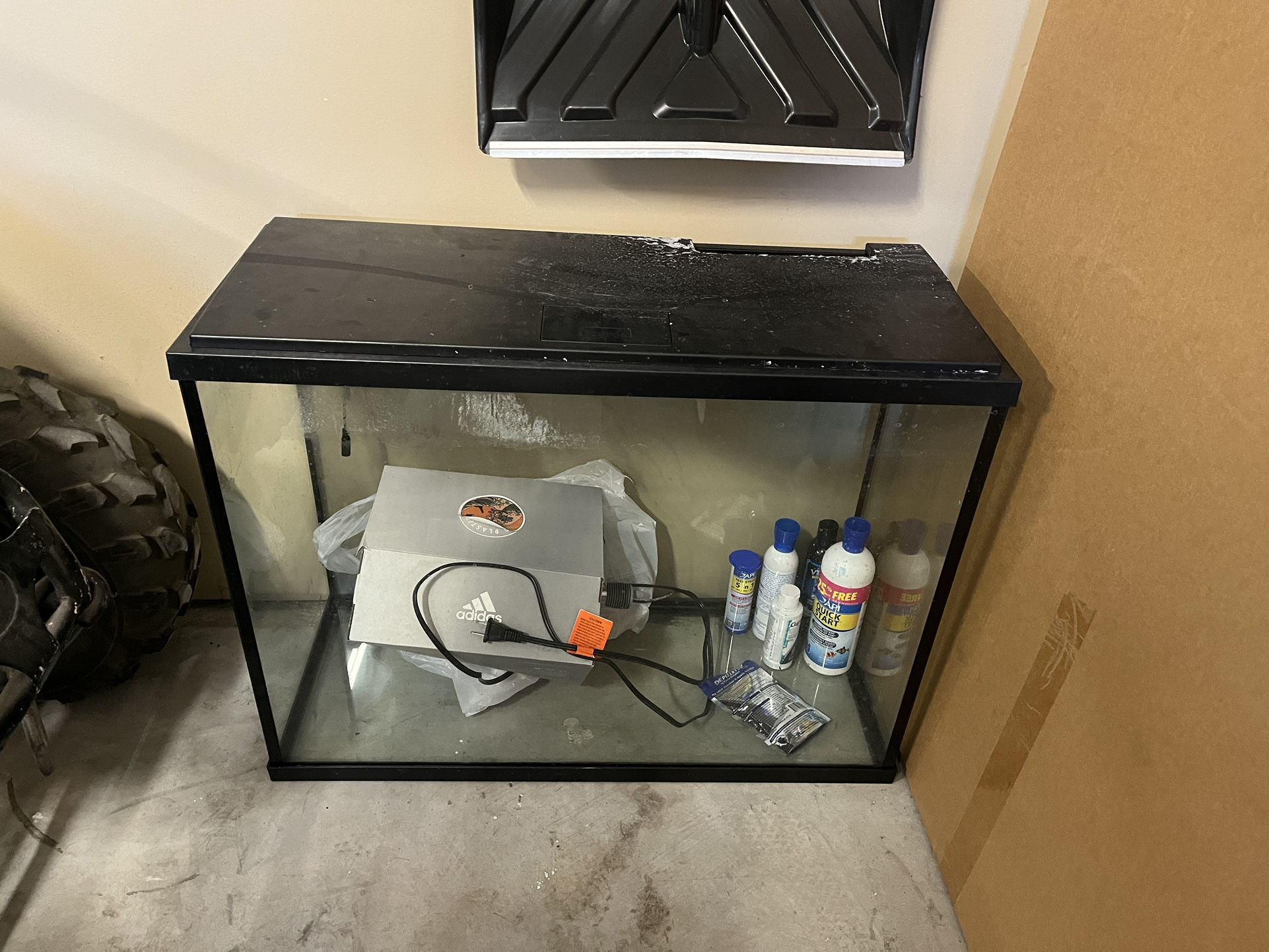 30 Gallon Fish Tank