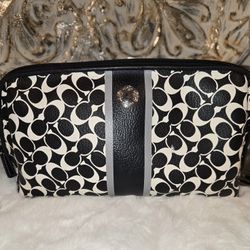 COACH Cosmetic/Hygiene Bag