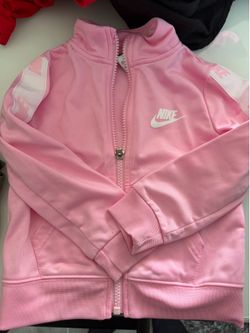 Lot of 25 toddler girl clothes - from 24 months to 3 years old